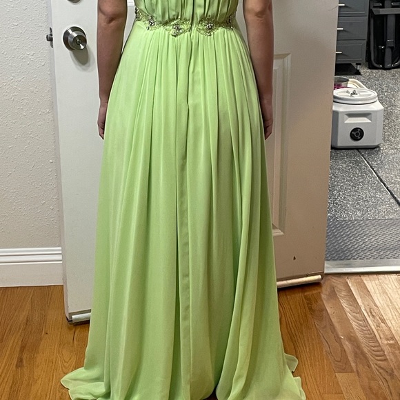 May Queen Formal Dress, 4 - Picture 2 of 3